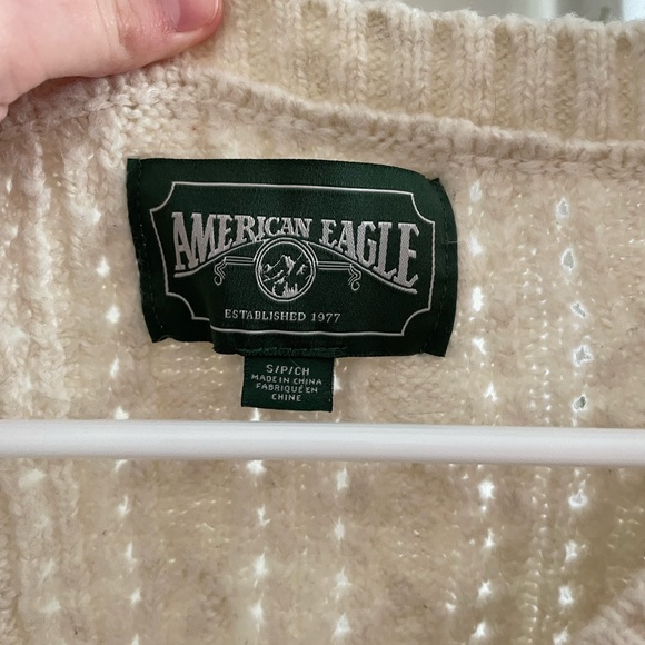 American Eagle fitted Sweater - Picture 2 of 2